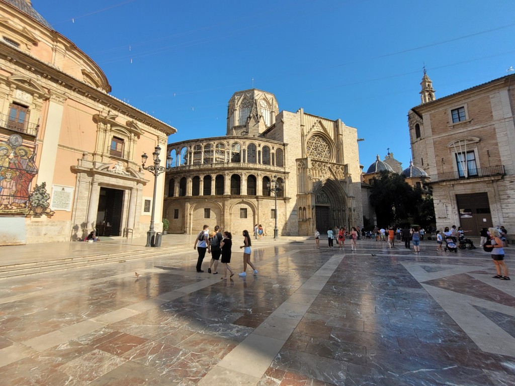 Plaza de la Virgen (Source: Google Maps)