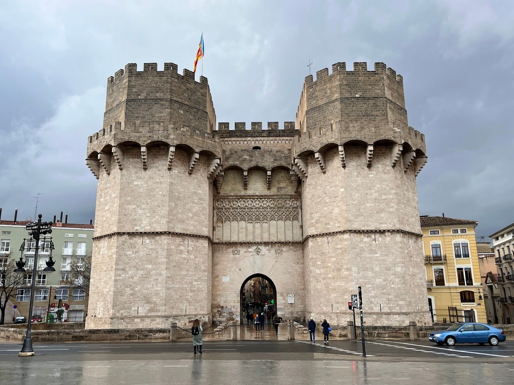 Torres de Serranos (Source: Google Maps)
