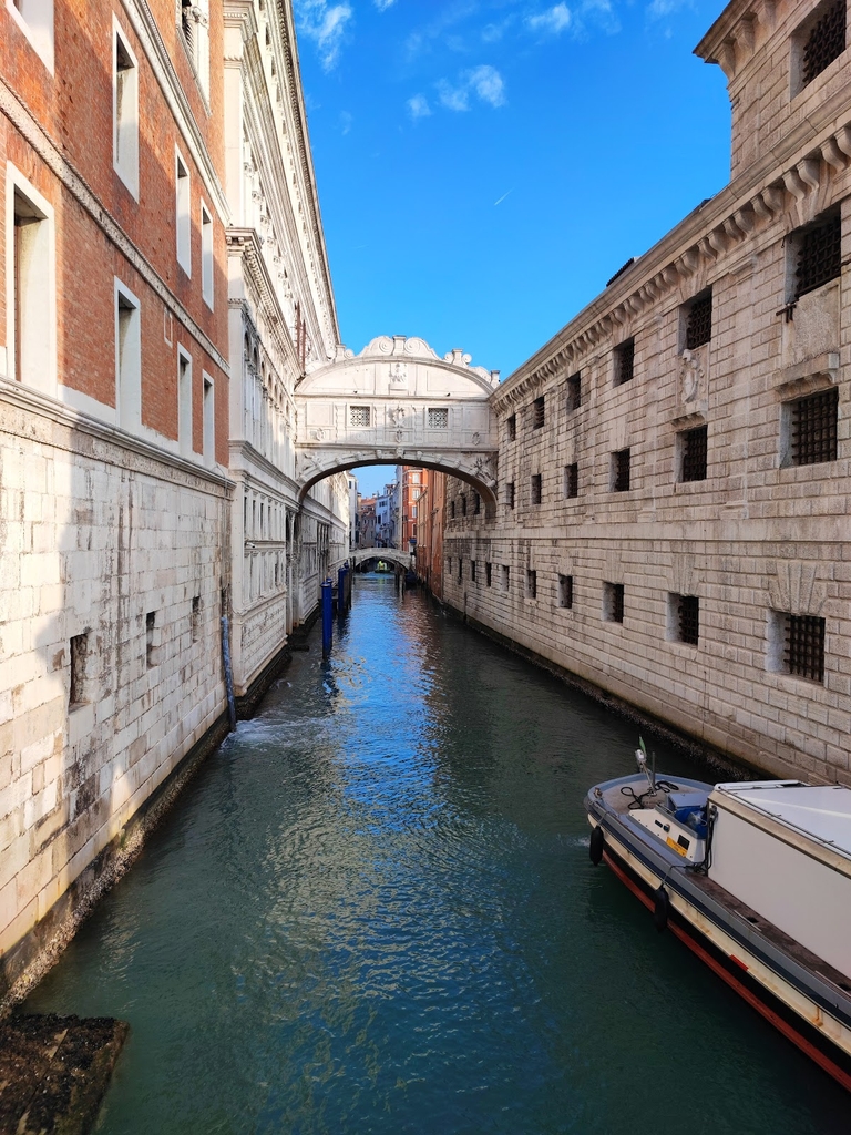 Bridge of Sighs (Source: Google Maps)