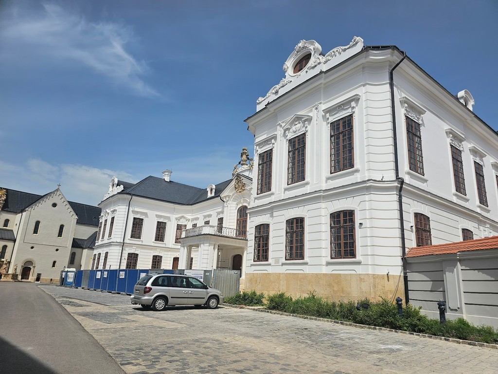 Veszprém Castle (Source: Google Maps)