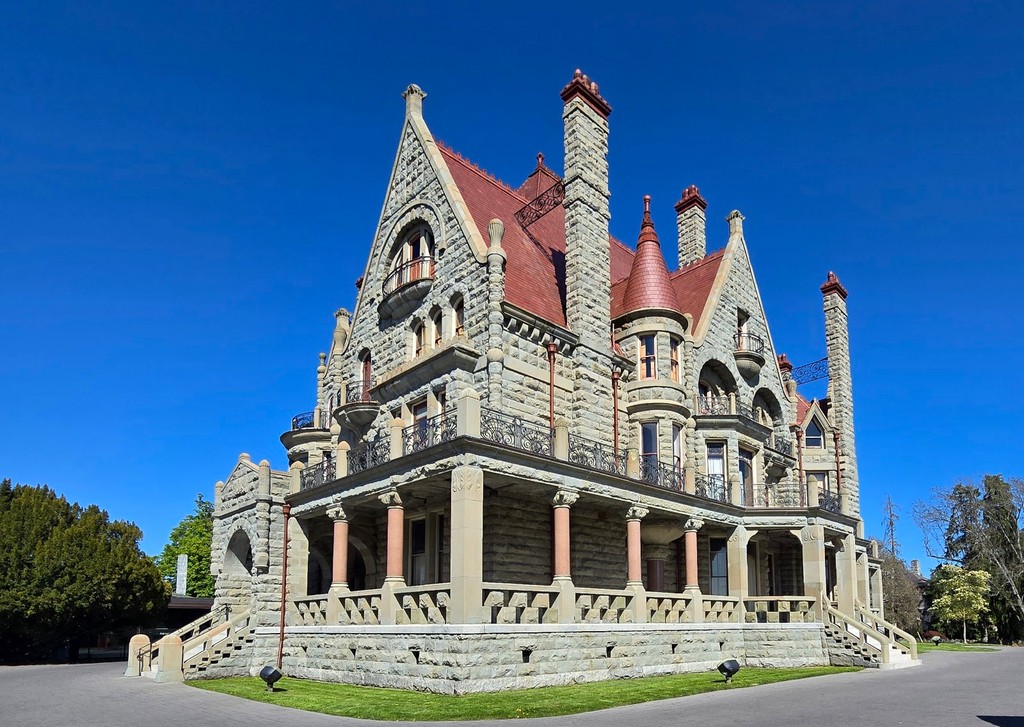 Craigdarroch Castle (Source: Google Maps)