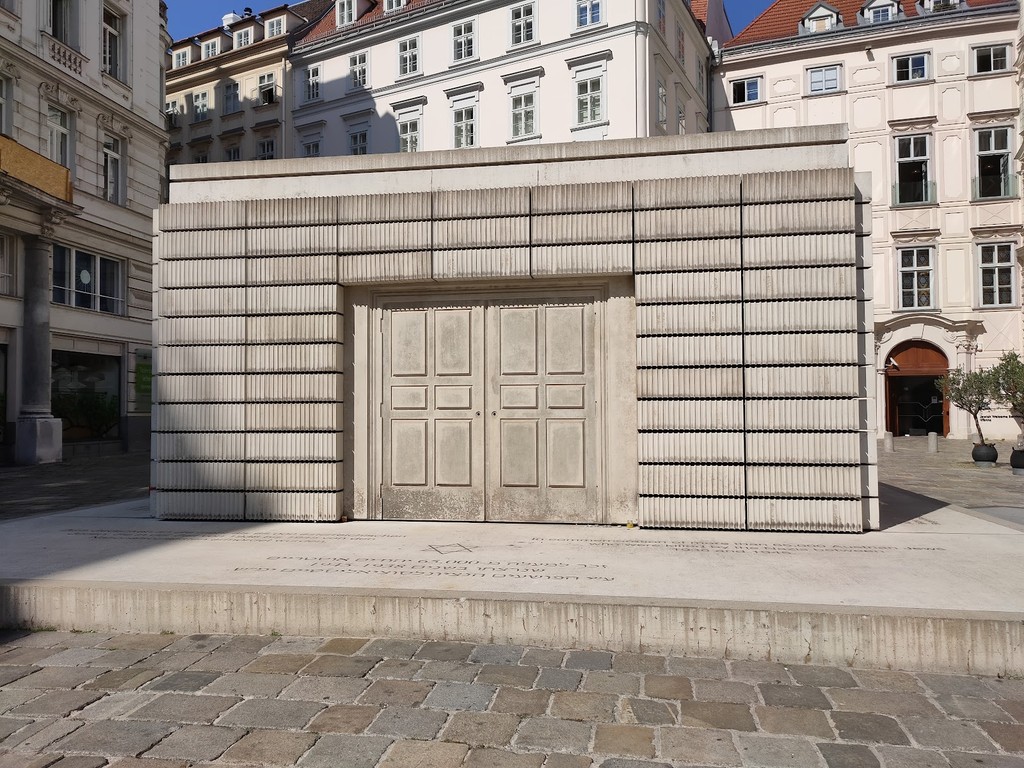 Judenplatz Holocaust Memorial (Source: Google Maps)