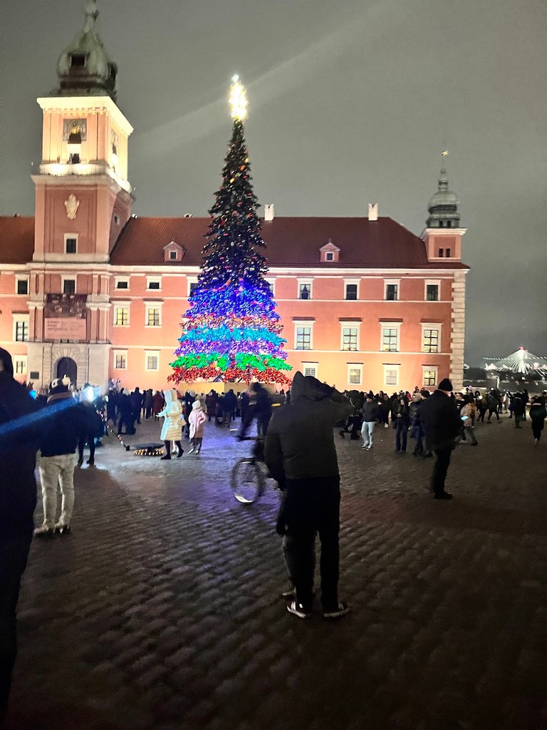 Złote Tarasy (nearby for a quick look at Christmas lights) (Source: Google Maps)