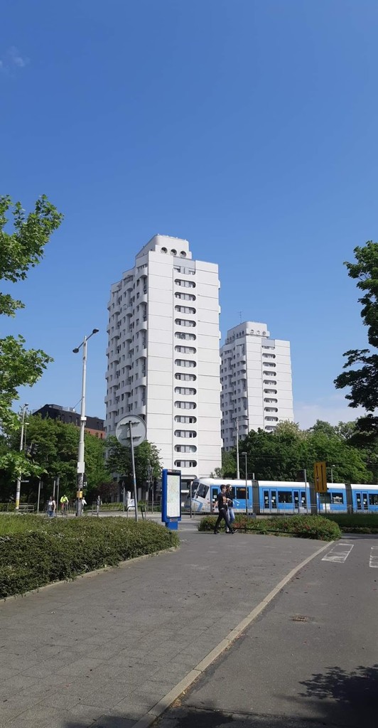 Grunwald Square (Plac Grunwaldzki) (Source: Google Maps)