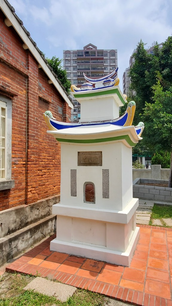 興賢書院 (Xingxian Academy) (Source: Google Maps)