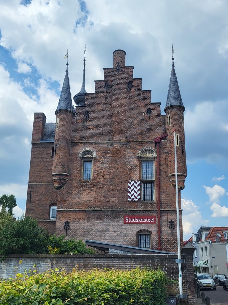 Stadskasteel Zaltbommel (Zaltbommel City Castle) (Source: Google Maps)